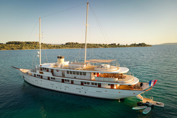 Luxury Sailing Yacht Bellezza